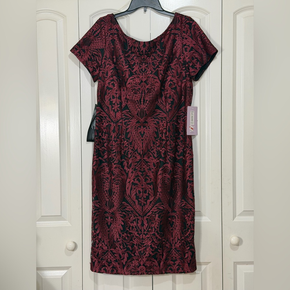 Elegant Black and Red Patterned Dress